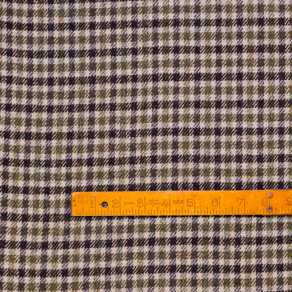 FD194: The Tre Panche Tweed in Tuscan Olive, Florentine Stone and Medici Midnight