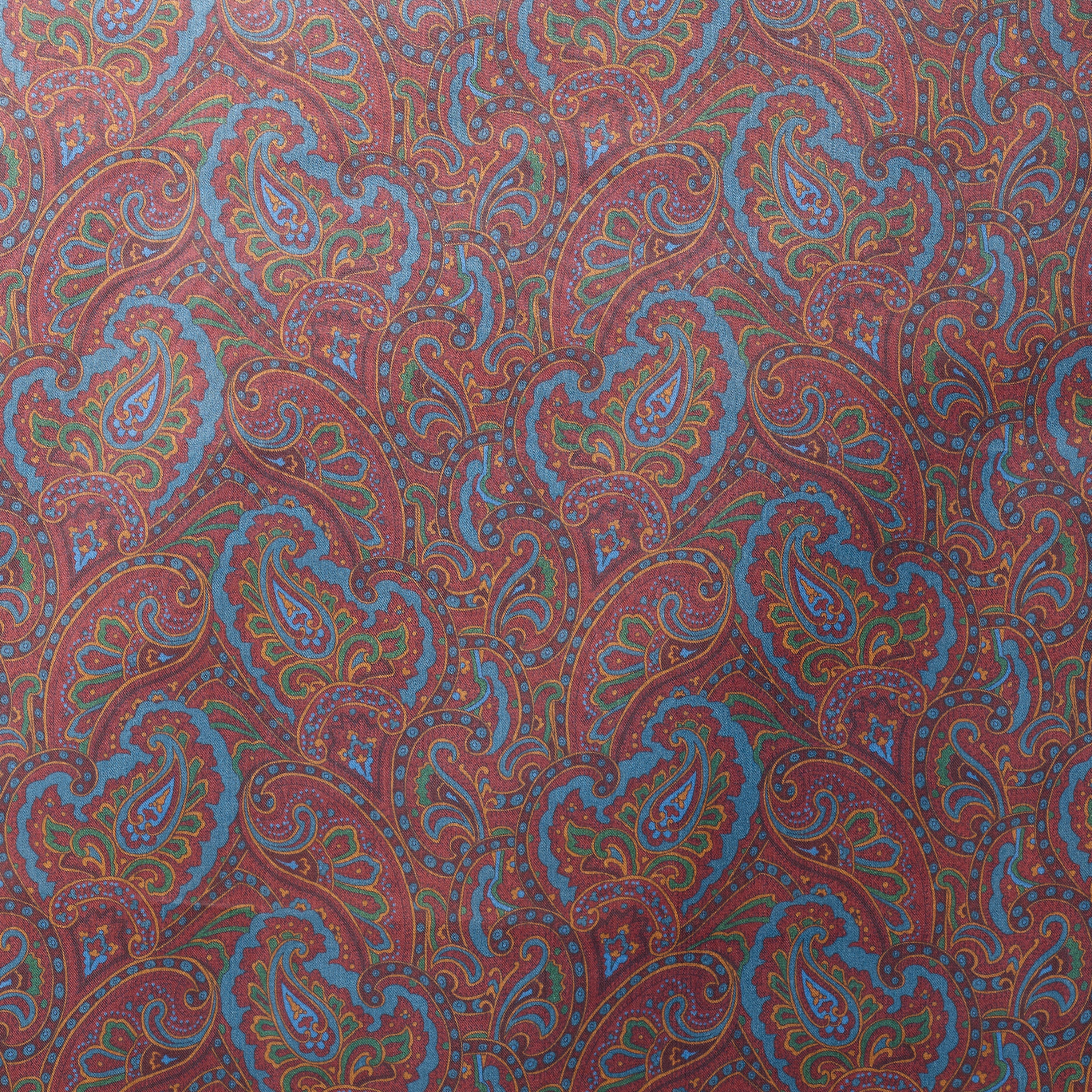 PL19 : Fox Lining Bordeaux and Blue Paisley – Fox Brothers & Co Ltd