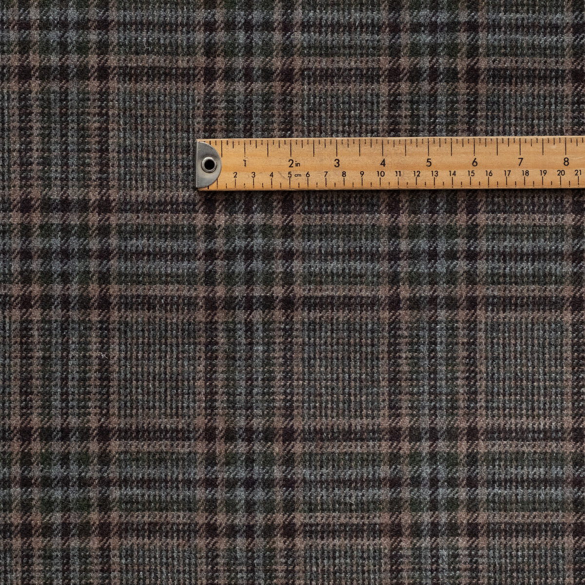 FD192 : Truffle Tweed