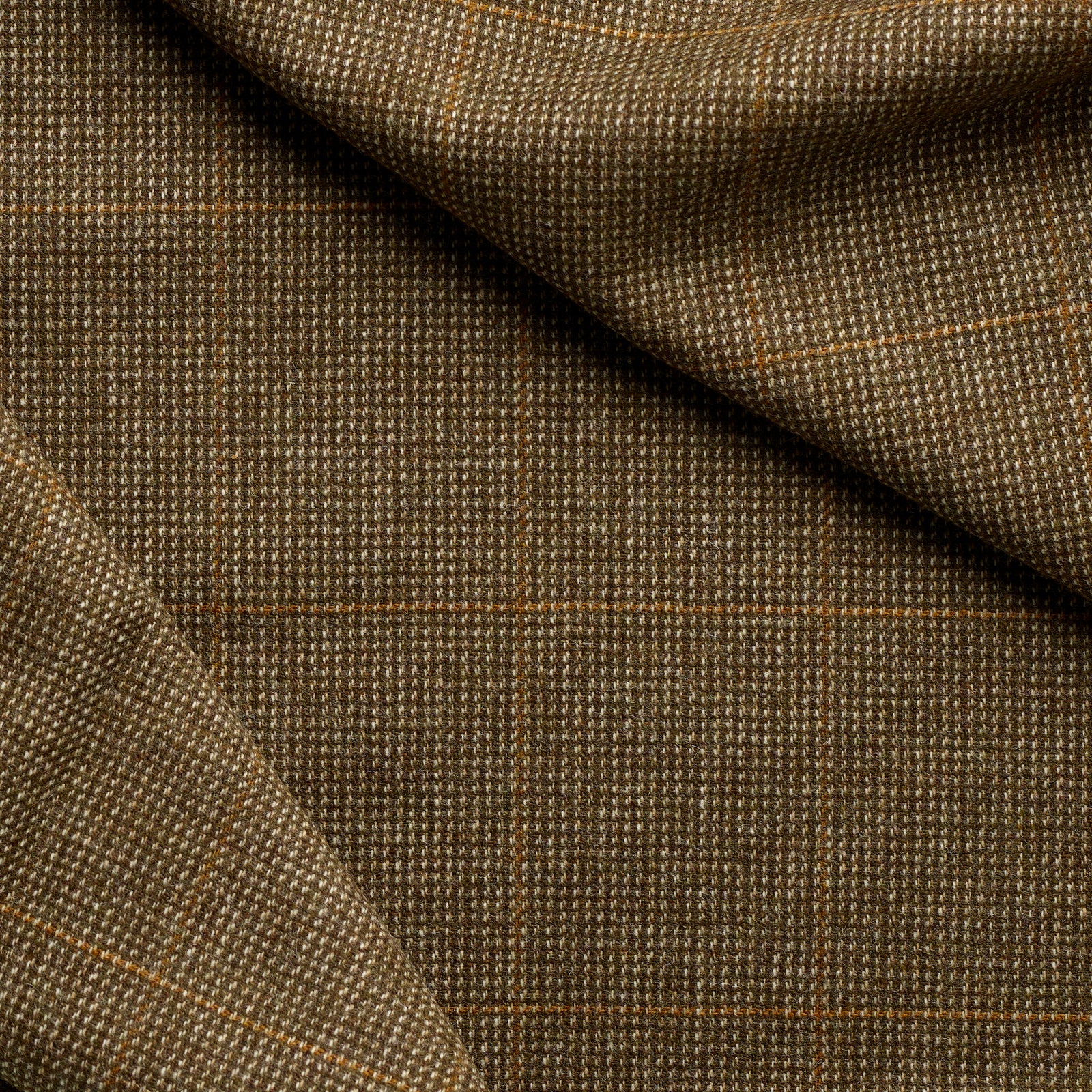 FD165 : The Grouse Moor Tweed – Fox Brothers & Co Ltd