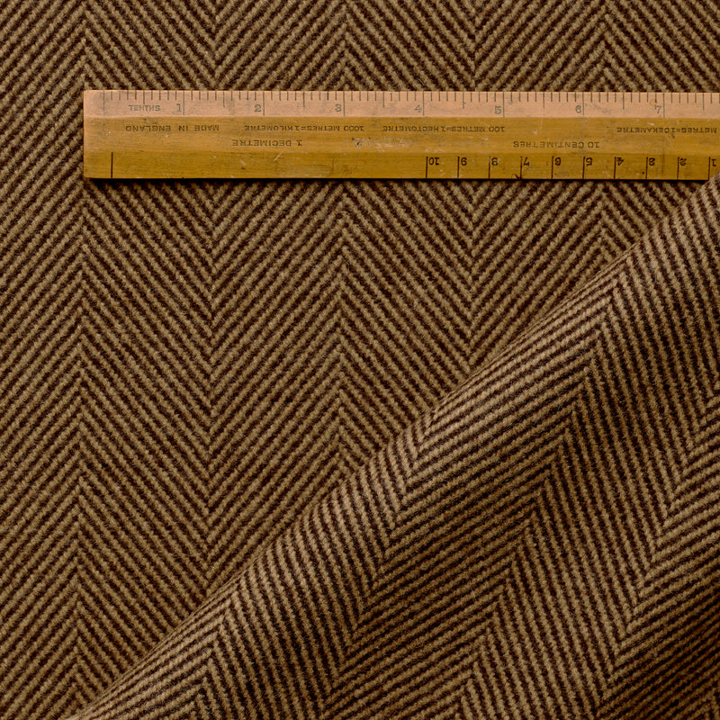 FD174 : The Whitechapel Herringbone Overcoating