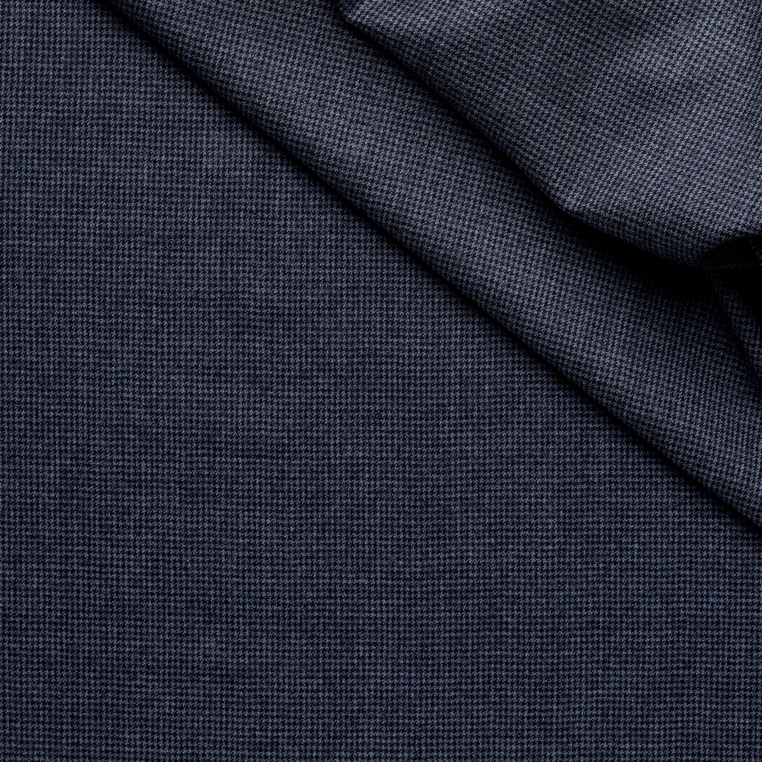 WF2-23 : Worsted Flannel Blue Houndstooth