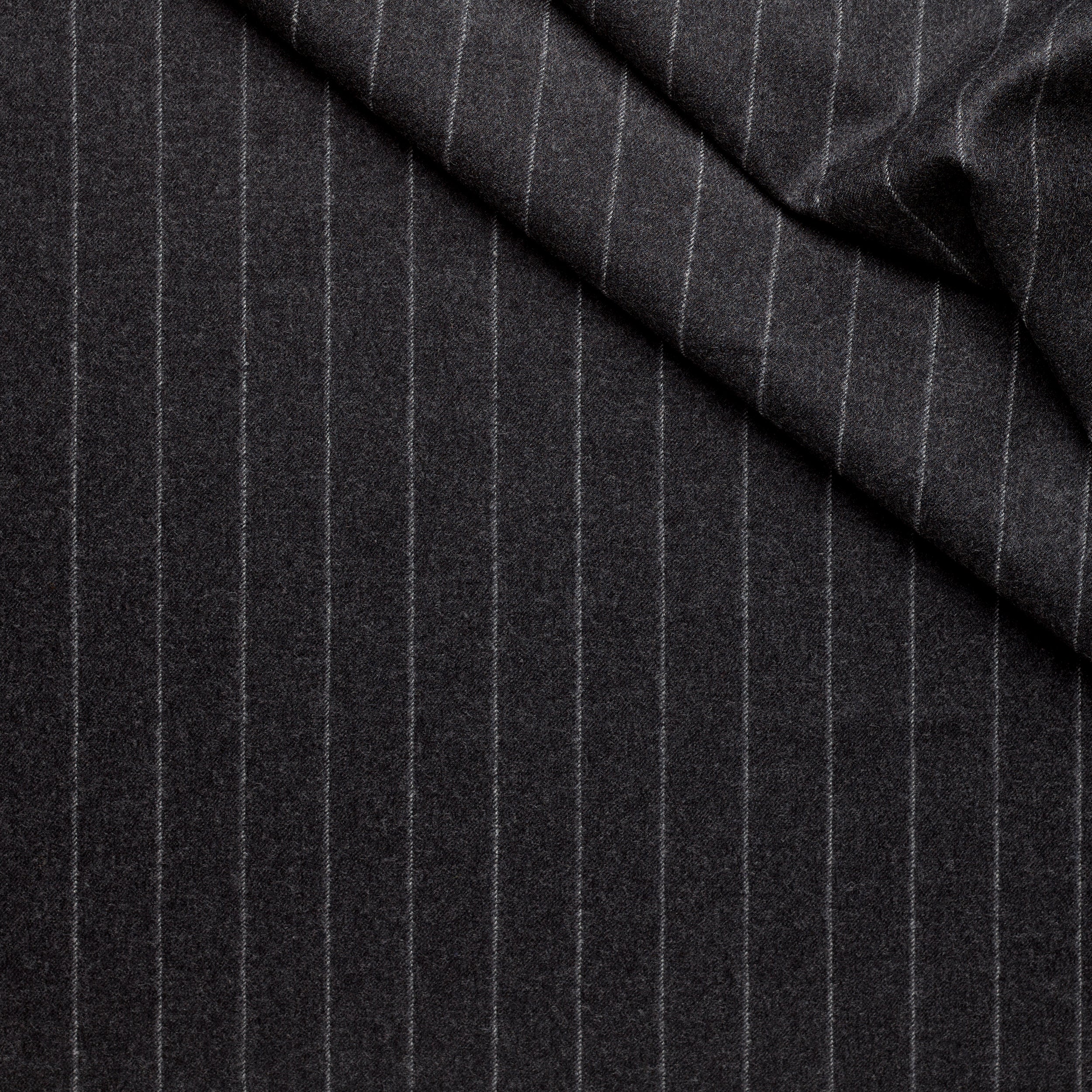 WF2-26 : Worsted Flannel Charcoal Shadow Stripe