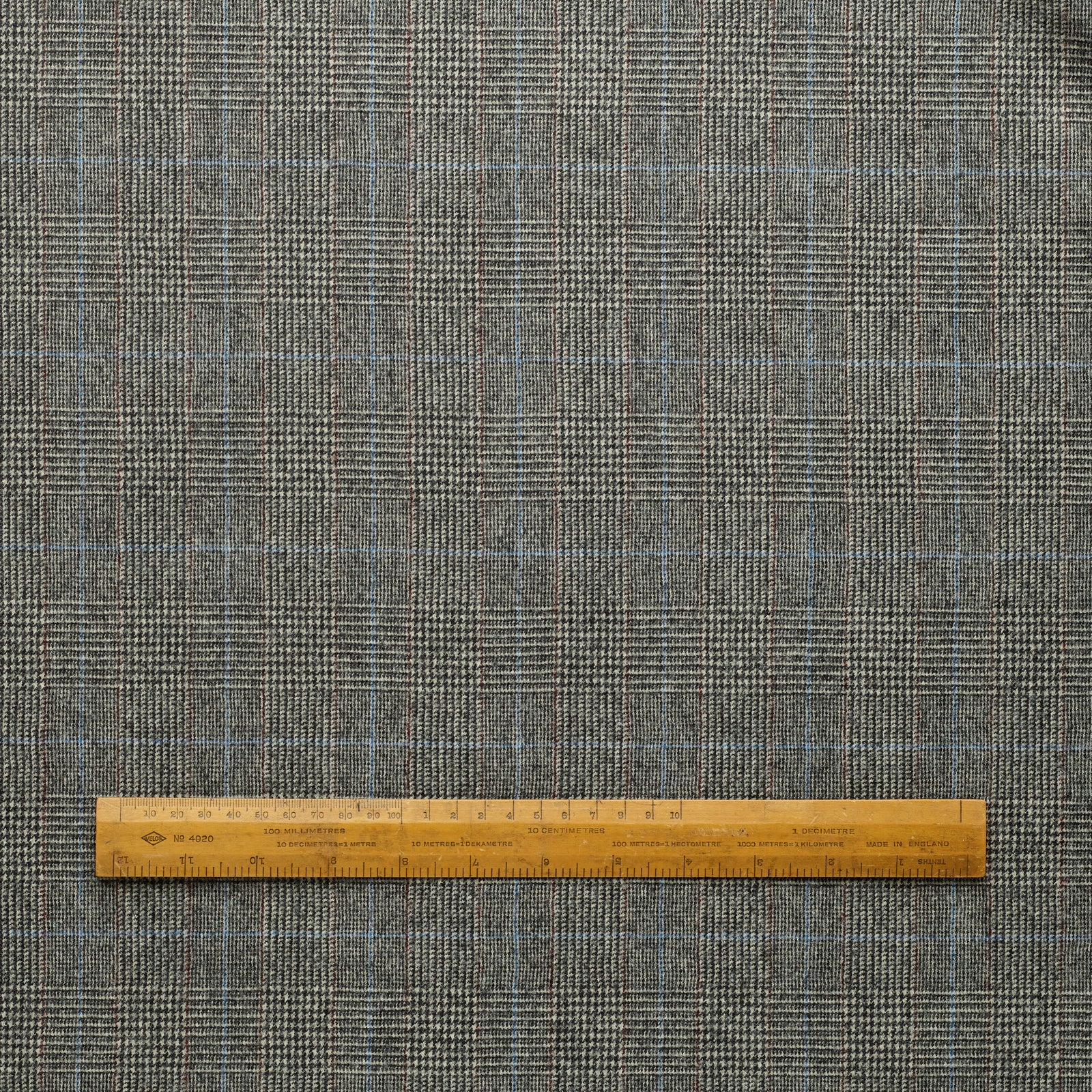 WF2-73 : Worsted Flannel Prince of Wales Check with Blue