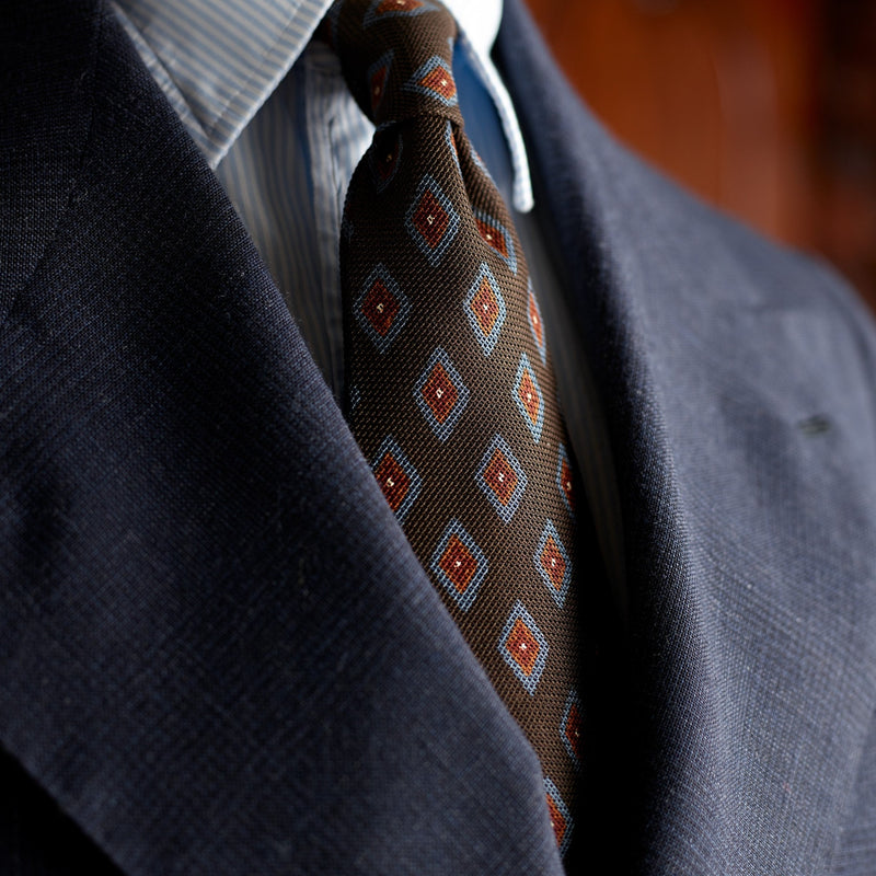 FA1 : Plain Weave Navy Classic Prince of Wales Check