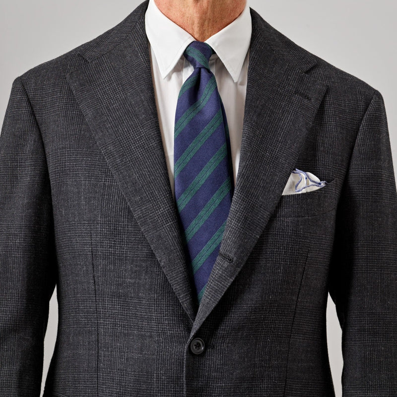 FA2 : Plain Weave Charcoal Classic Prince of Wales Check
